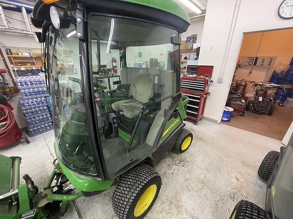 Image of John Deere 1575 Primary image