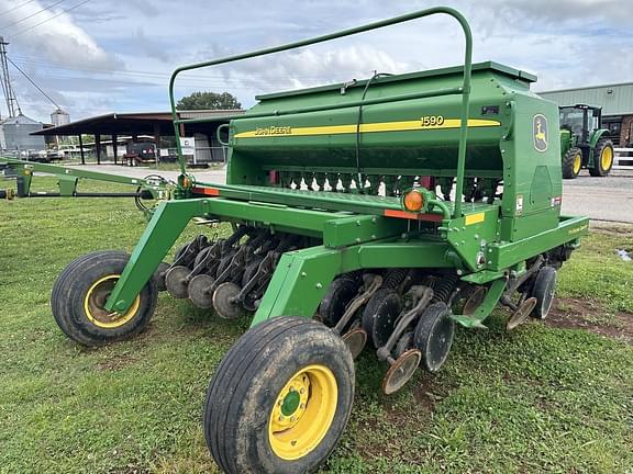 Image of John Deere 1590 equipment image 3