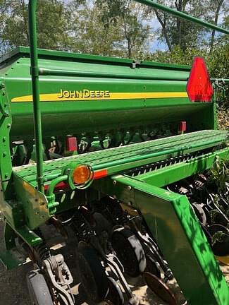 Image of John Deere 1590 equipment image 1