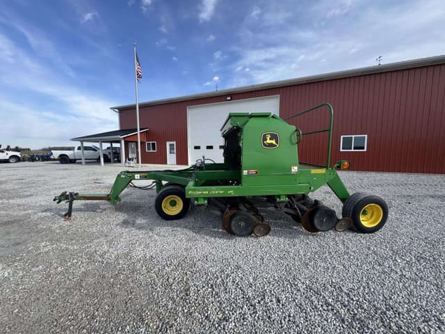 Image of John Deere 1590 equipment image 2