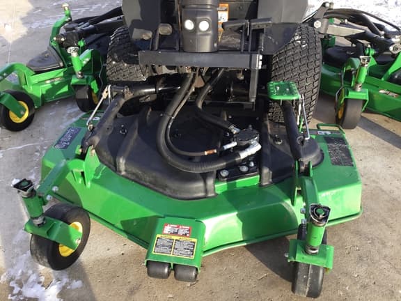 Image of John Deere 1600 Turbo III equipment image 3