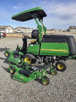 Image of John Deere 1600 Turbo II equipment image 2