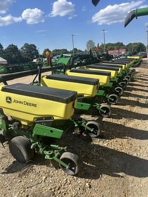 2018 John Deere 1725 Image