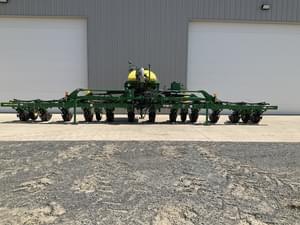 2018 John Deere 1725 CCS Image