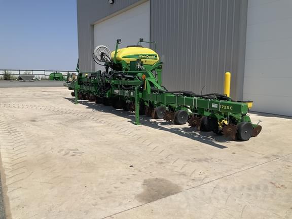Image of John Deere 1725 equipment image 2