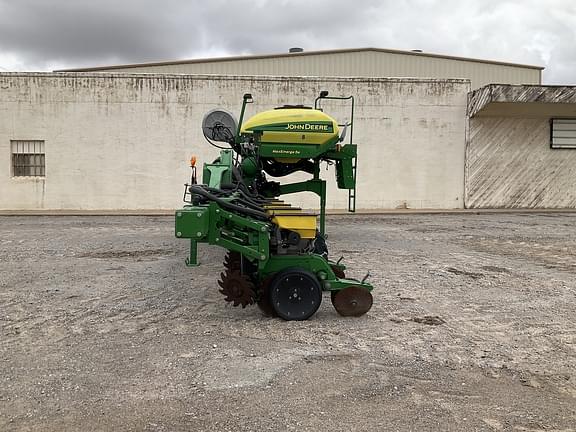 Image of John Deere 1725 Primary image
