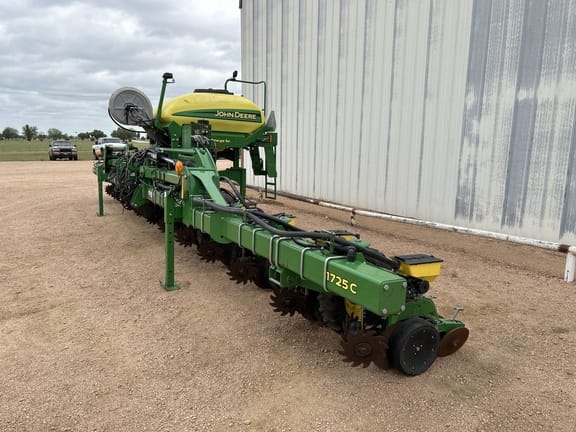 2018 John Deere 1725C Equipment Image0