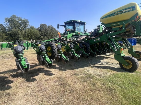 Main image John Deere 1725