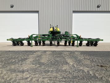 Main image John Deere 1725