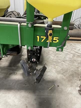 Image of John Deere 1725 equipment image 4