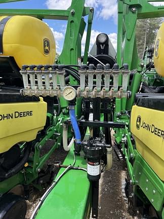 Image of John Deere 1765 equipment image 2