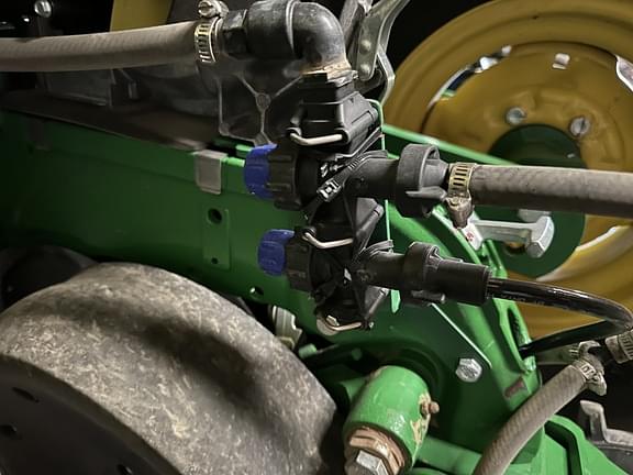 Image of John Deere 1775 equipment image 4