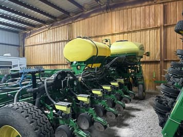Main image John Deere 1775