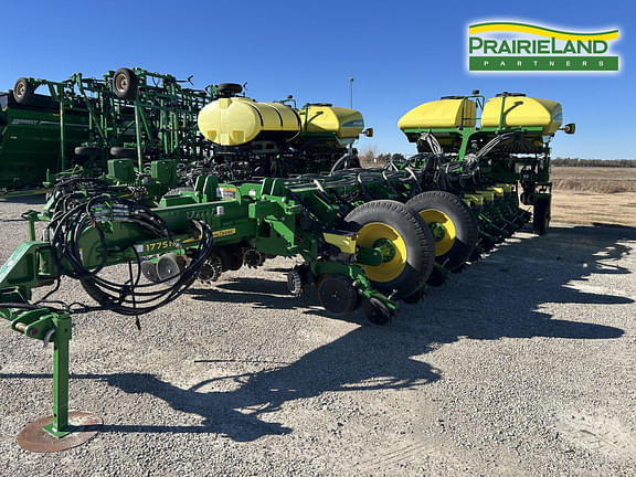 Image of John Deere 1775 equipment image 1