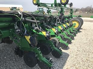 Main image John Deere 1775 8