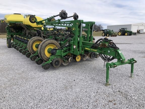 Main image John Deere 1775