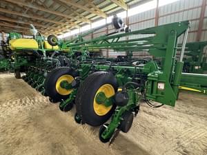 2018 John Deere 1775 Image