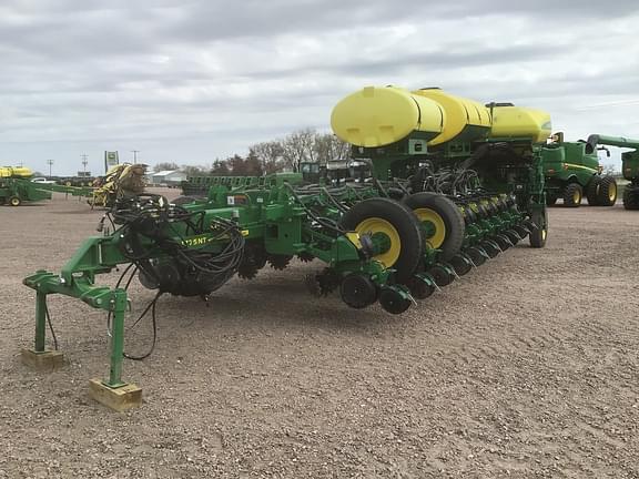 Image of John Deere 1775 Primary image