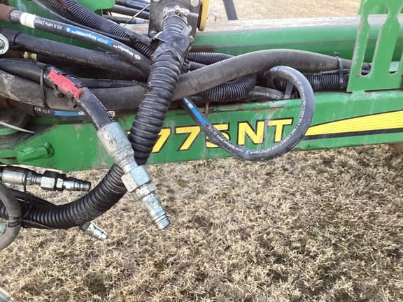 Image of John Deere 1775 equipment image 3