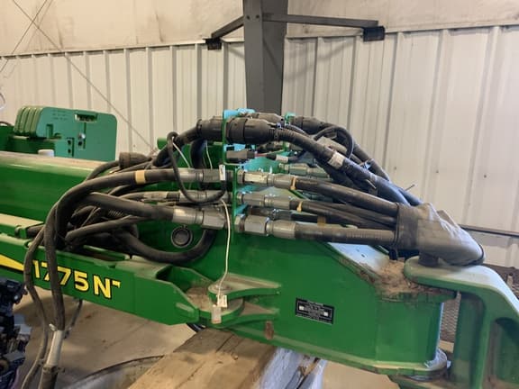 Image of John Deere 1775 equipment image 4