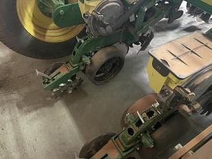 Main image John Deere 1775 13