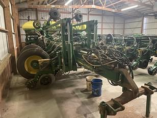 Main image John Deere 1775 8