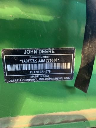 Image of John Deere 1775 equipment image 3