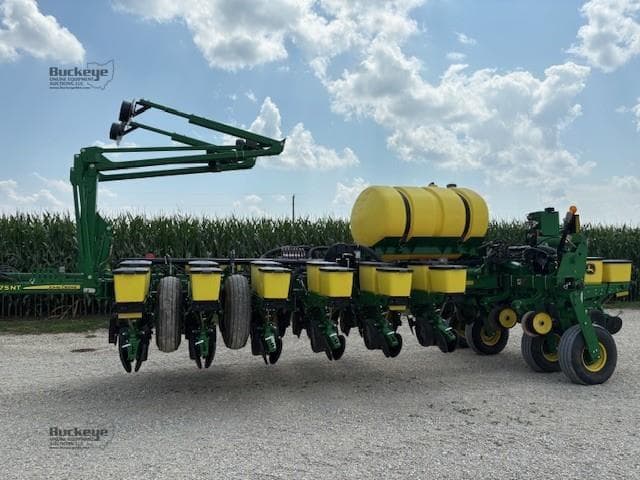 Image of John Deere 1775 Primary image