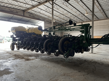 Main image John Deere 1775