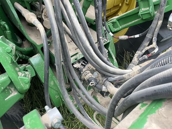 Image of John Deere 1775 equipment image 1
