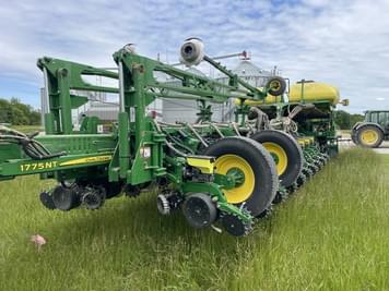 Main image John Deere 1775