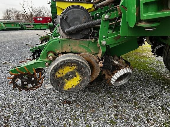 Image of John Deere 1795 equipment image 1