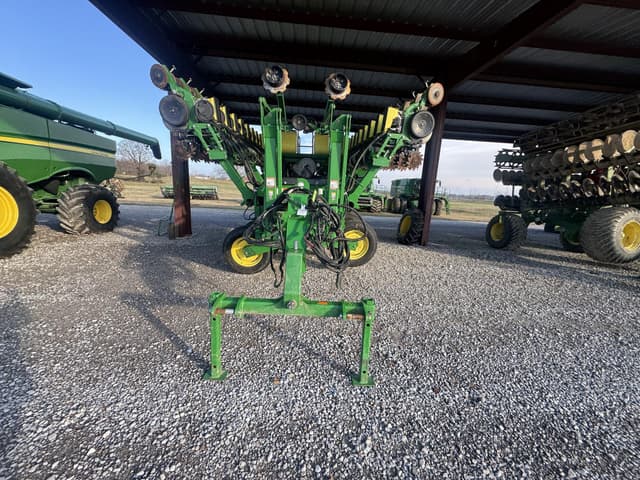Image of John Deere 1795 equipment image 3