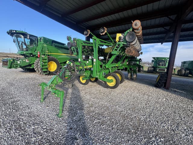 Image of John Deere 1795 equipment image 1