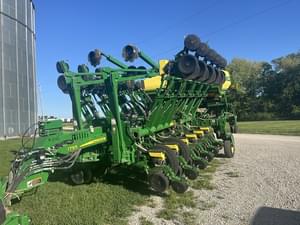 2018 John Deere 1795 Image