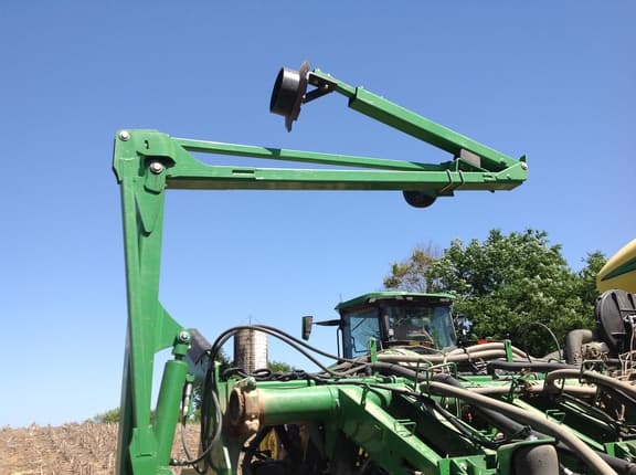 Image of John Deere 1795 equipment image 4