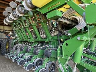 Main image John Deere 1795 6