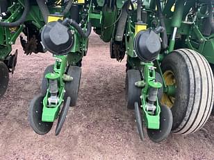 Main image John Deere 1795 32