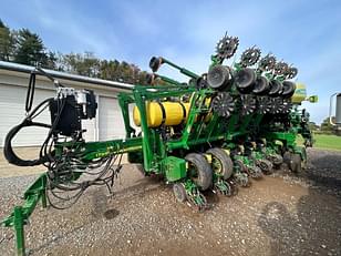 Main image John Deere 1795 38