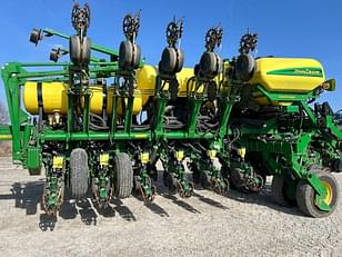 Main image John Deere 1795 4