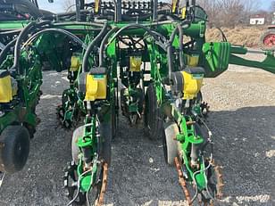 Main image John Deere 1795 66