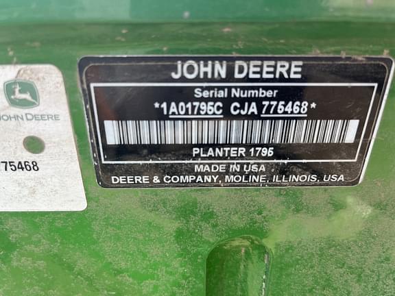 Image of John Deere 1795 equipment image 4