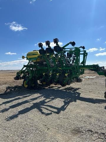 2018 John Deere 1795 Equipment Image0