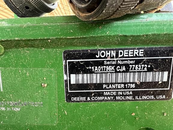 Image of John Deere 1795 equipment image 1