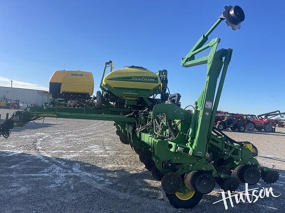 Image of John Deere 1795 equipment image 4
