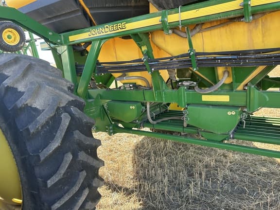 Image of John Deere 1830 equipment image 4