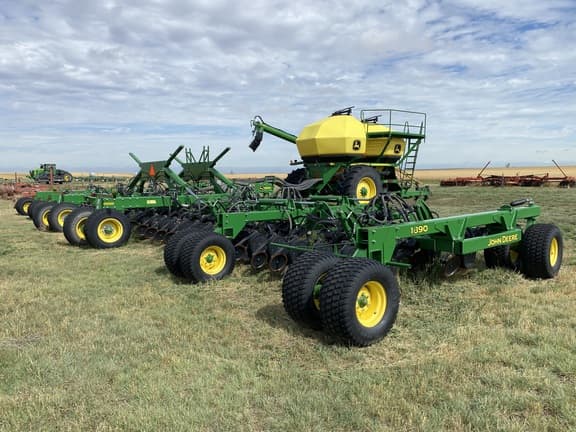 Image of John Deere 1890 equipment image 2