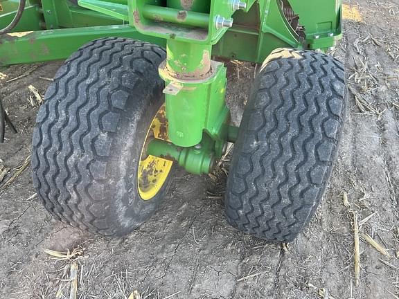 Image of John Deere 1890 equipment image 2