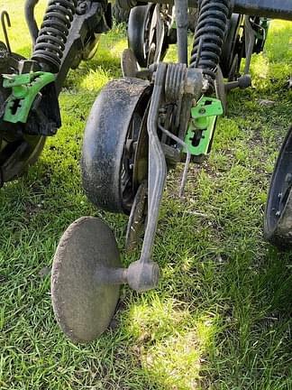 Image of John Deere 1890 equipment image 4