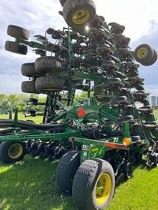 Image of John Deere 1890 equipment image 3